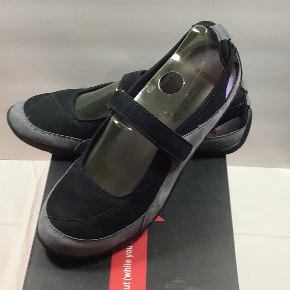 Ecco Yarrah Mary Jane Style Ortho Flats Size 41 = Women’s Size 10